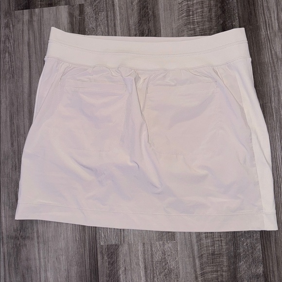 Athleta Brooklyn Mid Rise Skirt Skort 16 women’s bone cream golf walking casual - Picture 7 of 7
